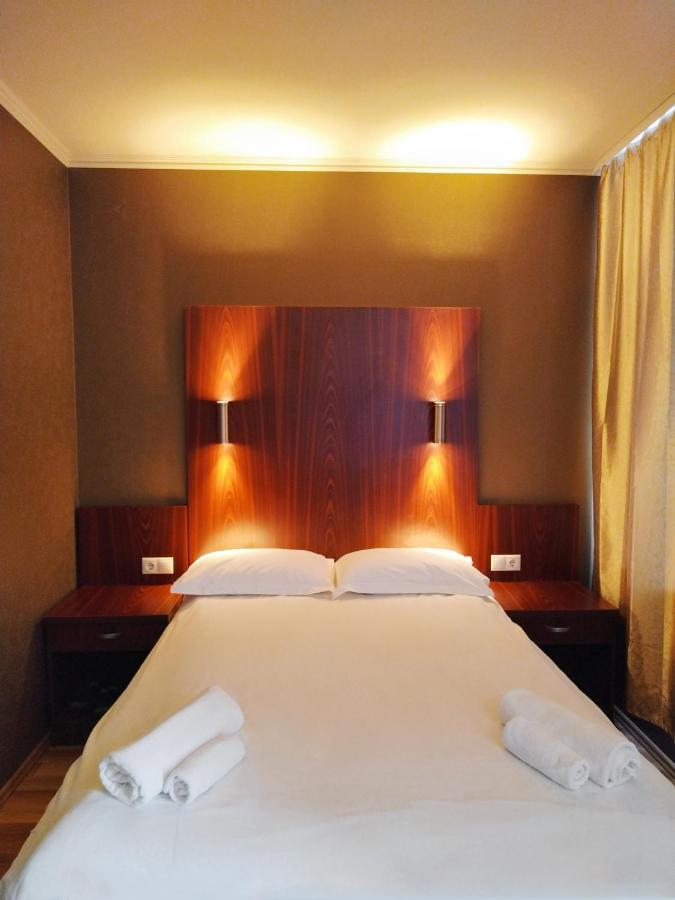 Milky Way Hotel Βουδαπέστη Εξωτερικό φωτογραφία