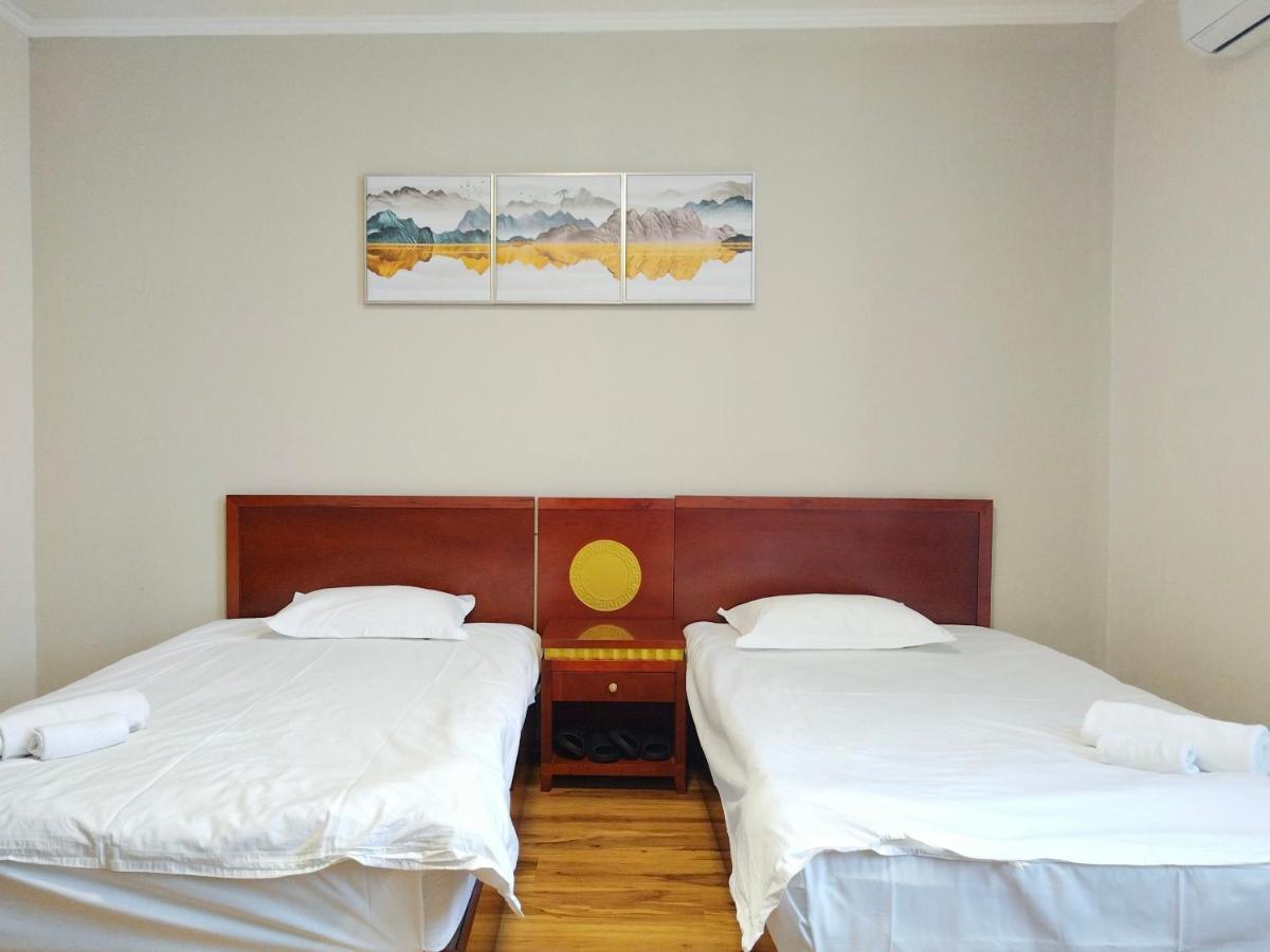 Milky Way Hotel Βουδαπέστη Εξωτερικό φωτογραφία